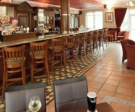Hotel Riverside Park Macroom