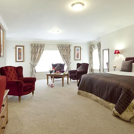 Hotel Riverside Park Macroom