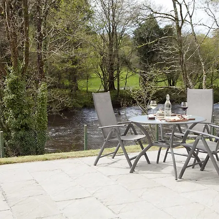 Hotel Riverside Park Macroom